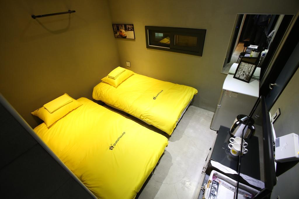 24 Guesthouse Garosugil - Gangnam Seoul Phòng bức ảnh