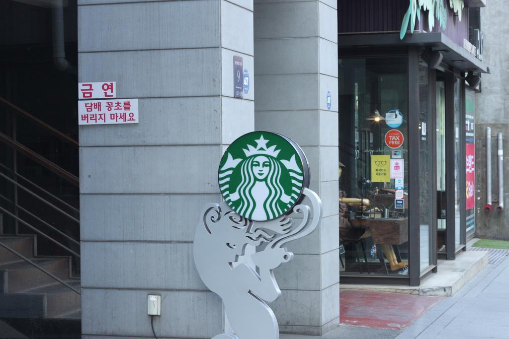 24 Guesthouse Garosugil - Gangnam Seoul Ngoại thất bức ảnh