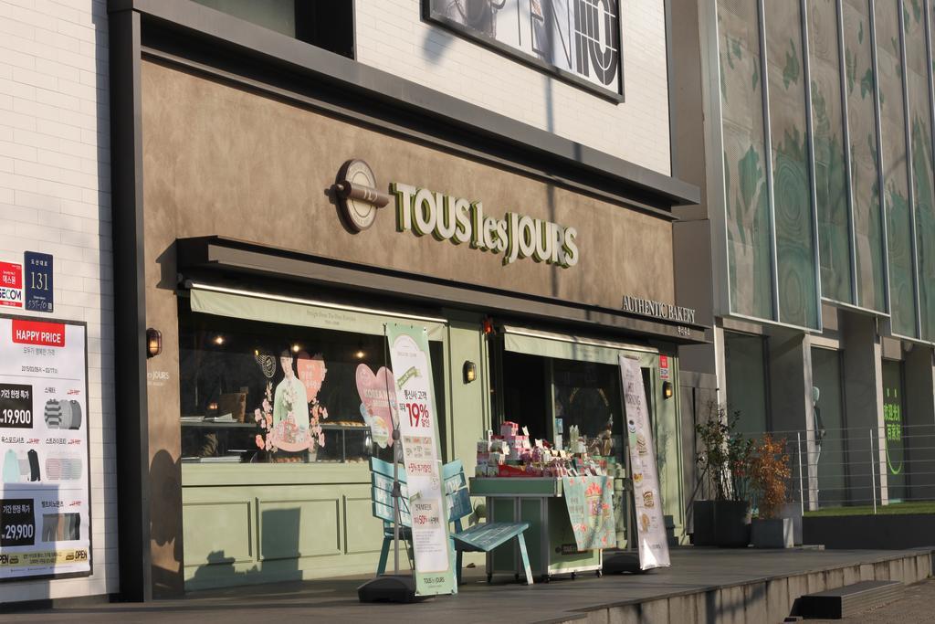 24 Guesthouse Garosugil - Gangnam Seoul Ngoại thất bức ảnh
