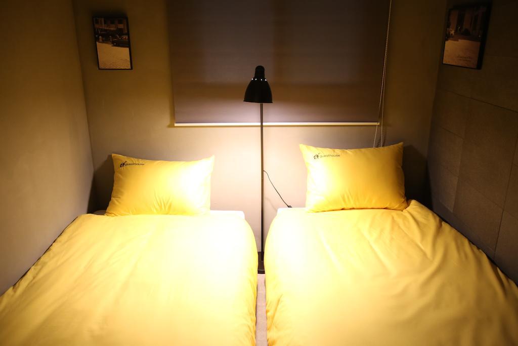 24 Guesthouse Garosugil - Gangnam Seoul Phòng bức ảnh