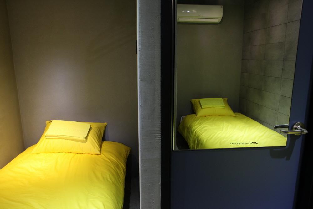 24 Guesthouse Garosugil - Gangnam Seoul Phòng bức ảnh