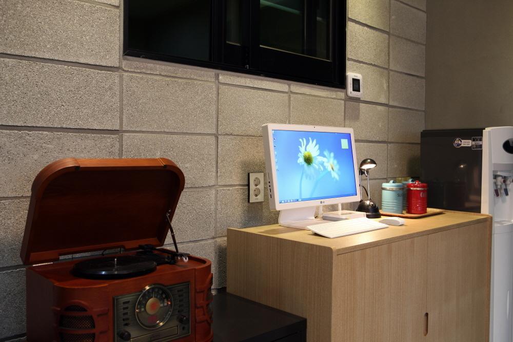 24 Guesthouse Garosugil - Gangnam Seoul Ngoại thất bức ảnh